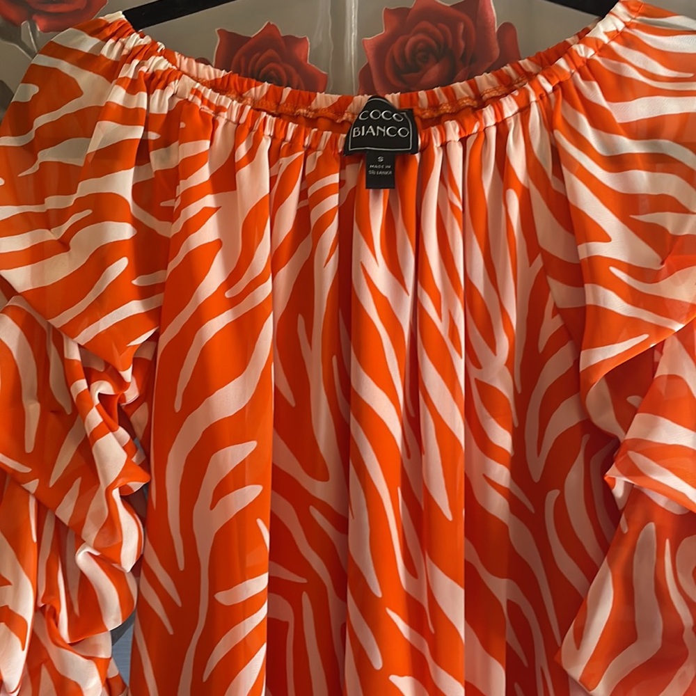Orange and white zebra top size S - Picture 2 of 3